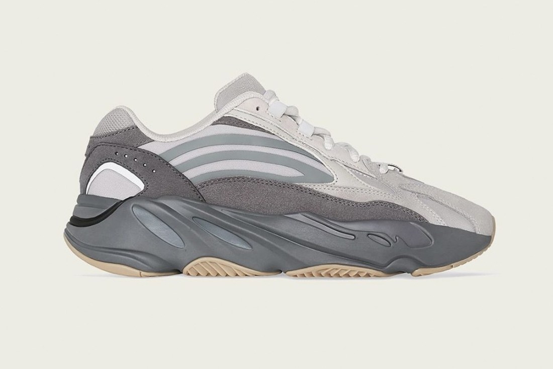 yeezy-boost-700-tephra-00